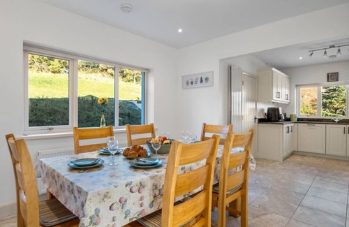 Clifden House | Teach Eile, on the outskirts of Clifden