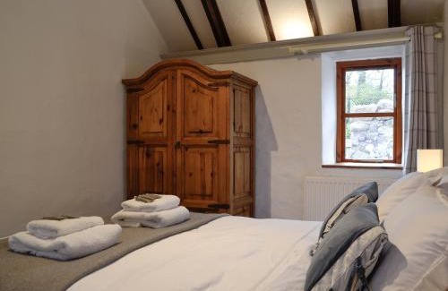 Llangennith House | Teal