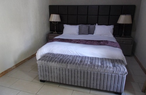 Lusaka House | Tecla Lodges
