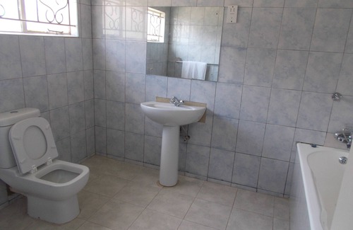 Lusaka House | Tecla Lodges