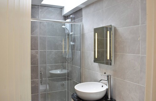 Newcastle-upon-Tyne Cottage | Teddys Cottage - UK44685