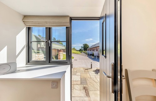 Felton Cottage | Tedsmore Hall Estate is surrounded by picturesque countryside.