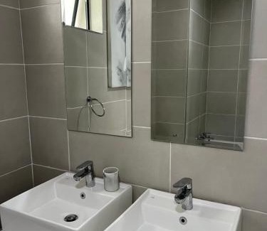 Greater Johannesburg Metropolitan Area Apartment | Tee's Cozy LuxuryApartment