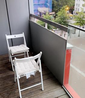 Canning Town Apartment | Tee SweetLux Apartment