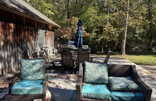 Lexington - Salisbury House | Teebo backwoods retreat