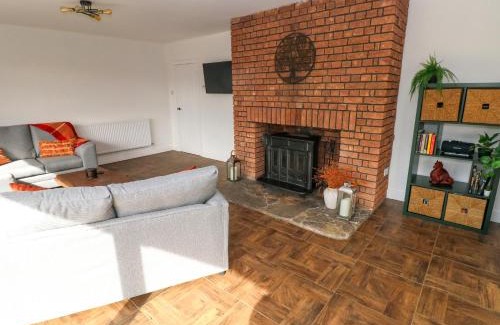 Bridgend House | Tegfan