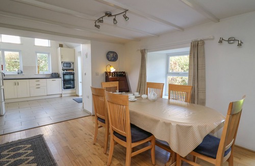 Dinas Cross House | TEGFAN, pet friendly, country holiday cottage in Dinas Cross