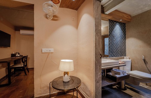 Talab Resort | Tehla Bagh
