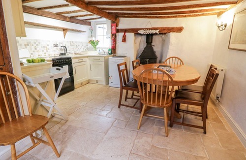 Shaldon Cottage | TEIGN COTTAGE, pet friendly, character holiday cottage in Shaldon