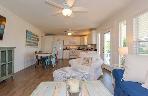 City-by-the Sea House | Tejas Tides | Canal Front, Boat Dock, Fishing!