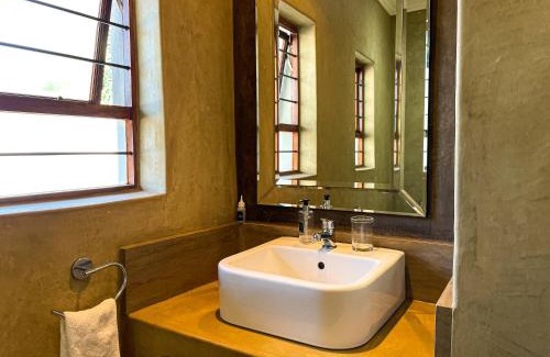 White River House | Telestai Guest House