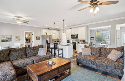 Loudon House | Tellico Village Sunset Meadow. Country setting