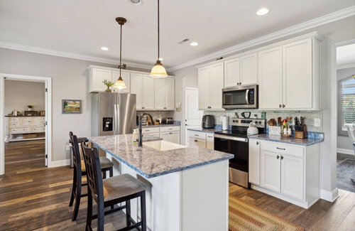 Loudon House | Tellico Village Sunset Meadow. Country setting