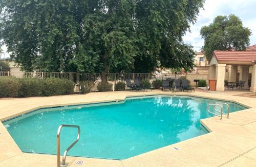 Tempe House | Tempe's Treasure