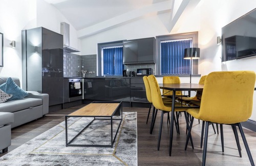 Liverpool City Centre Apartment | Temple Court by UStay Aparthotels