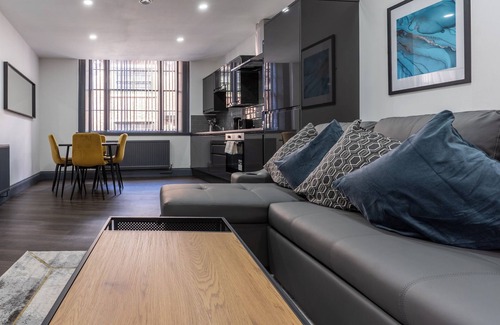 Liverpool City Centre Apartment | Temple Court by UStay Aparthotels