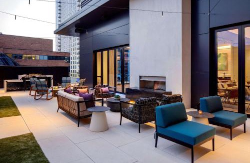 Downtown Nashville Hotel | Tempo By Hilton Nashville Downtown