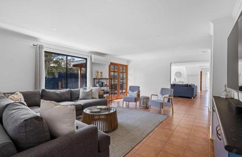 Inverloch House | Tempting Tamara