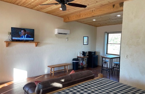 Study Butte-Terlingua Cabin | Ten Bits Ranch - Room # 18 - Telegraph