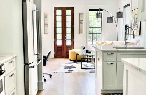 Old Village Historical District House | Ten minutes to Beach & Town: Contemporary Living in Historic Old Village