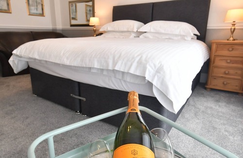 Tenby Hotel | Tenby House