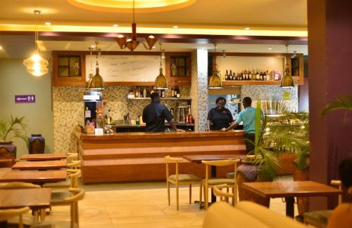 Entebbe Hotel | Tenda Suites and Restaurant