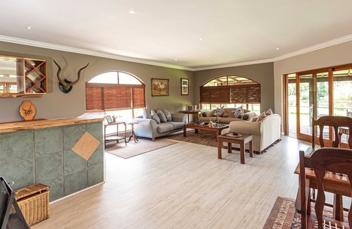 Die Barakke Cabin | Tenikwa Nature Lodge and Family Suites