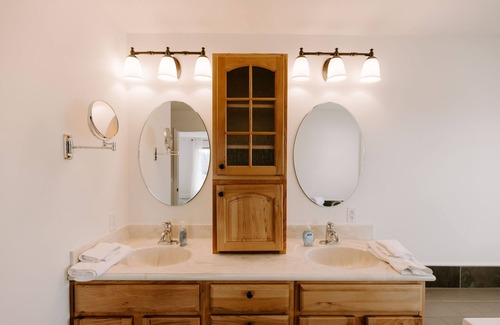 Maryville Other | Tennessee Farm House with Views of Mountains