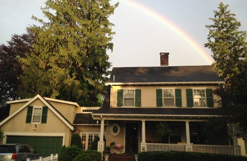 Manchester-by-the-Sea House | Tennis Courts, Walk to Town, Enjoy the Beach!