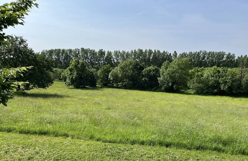 Saint-Germain-de-Princay Bed & Breakfast | Tennis Anyone? Amethyst Room 18th Farmhouse converted to BnB 20mn Puy du Fou