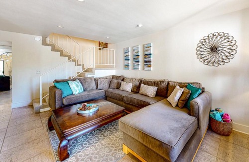 Palm Desert Apartment | Tennis on El Paseo at Sandroc Permit# STR2023-0030