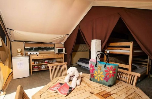 Lamothe-Fenelon House | Tent Lodge Ungewöhnliche Natur - 2 rooms - ohne Sanitär 4 Personen