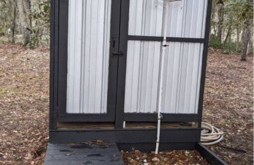 Edgar RV Rental | Tent site with Electricity & Bathroom