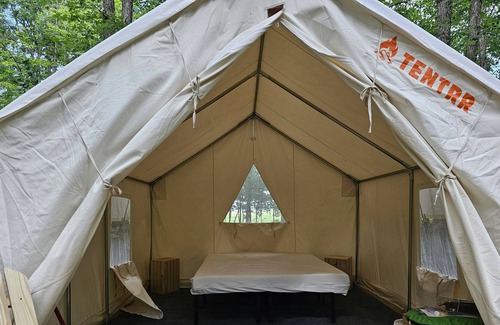 Deer Lodge RV Rental | Tentrr Signature Site - Reflection Tree Art Farm Forest site