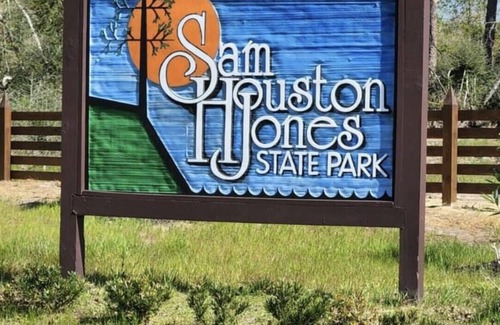 Lake Charles RV Rental | Tentrr State Park Site - Louisiana Sam Houston Jones State Park - Lagoon View A