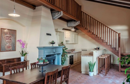 Salo Villa | Tenuta Navelli 12+2, Emma Villas
