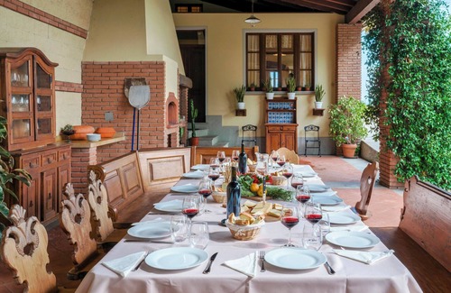 Salo Villa | Tenuta Navelli 12+2, Emma Villas