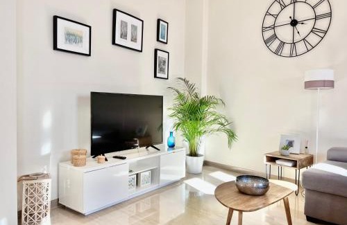 San Lorenzo Apartment | Teodosio Apartment FREE PARKING & CENTRAL AC