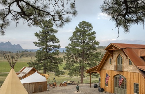 Chromo RV Rental | Tepee-Traditional-Shared Bathroom-Mountain View-Peak Tepee