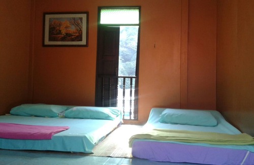 Pulau Batu Merah House | Terapung Hotel & Fish Garden