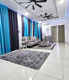 Chukai Villa | Teratak Idaman Homestay