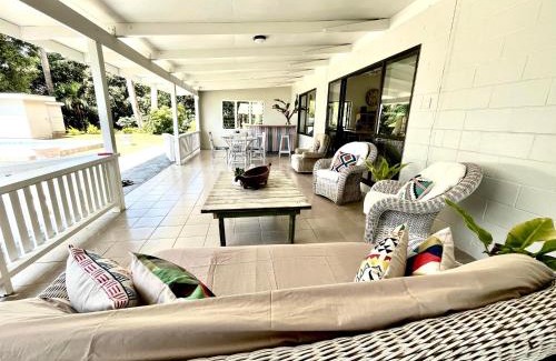 Nikao Tapere House | Tereora Heights Pool Retreat