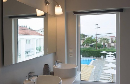 Sidari Hotel | Terezas Hotel