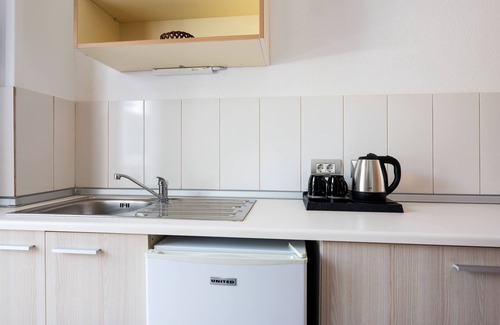 Ialyssos Apartment | Terinikos Sunny Garden Hotel & Junior Suites