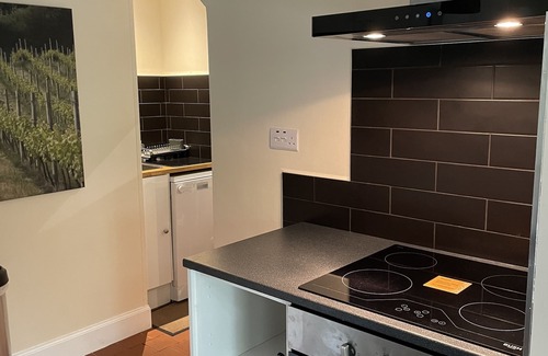 Hawkinge House | Terlingham Lane Cottage