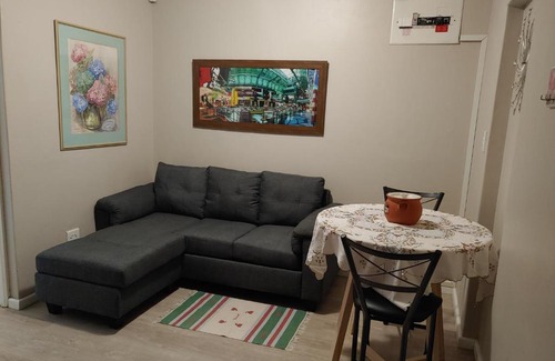 Welgemoed Apartment | TERRA NOVA ACCOMMODATION - Unit Esmé