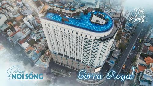 Phuong 8 Apartment | Terra Royal Apartment D3 - 1 2 BR at City Center