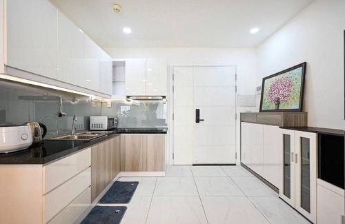 Phuong 8 Apartment | Terra Royal Luxury Vacation