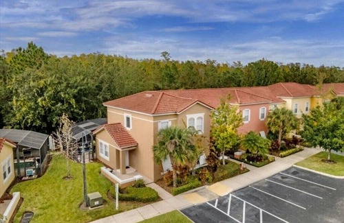 Lake Berkley House | Terra verde resort 4brs/3bth cozy Townhome