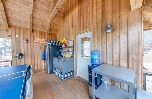 Tiger House | Terrace at Burton Bliss - with Boathouse on Lake Burton